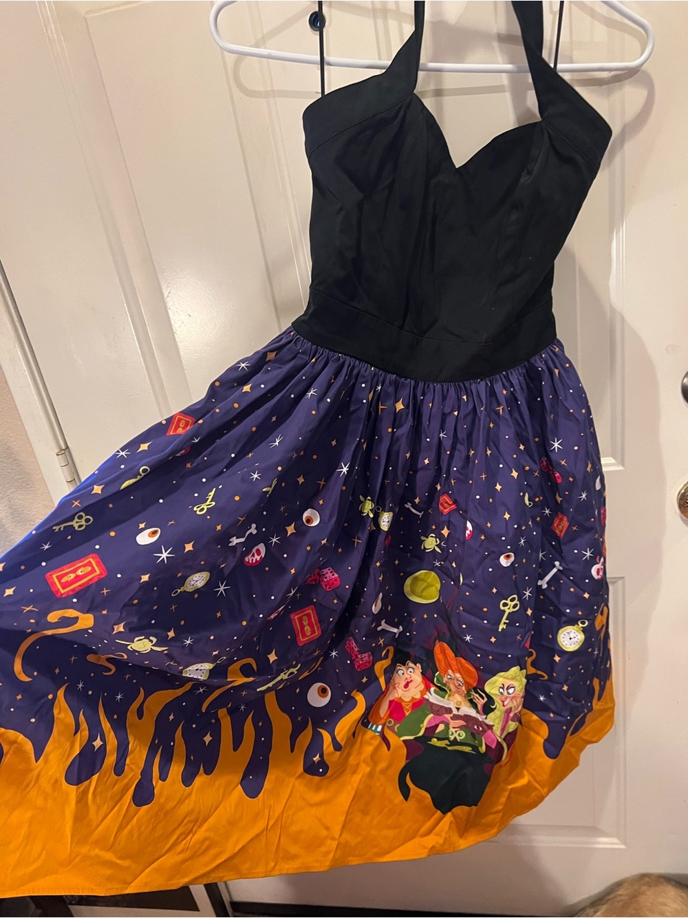DDS Hocus Pocus Sanderson Sisters Dress - Picture 2 of 4